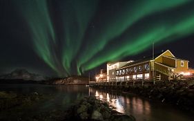 Nyvagar Rorbu Hotel